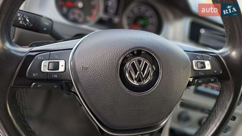 Універсал Volkswagen Golf 2015 в Києві