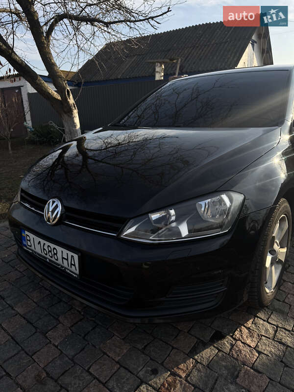 Хэтчбек Volkswagen Golf 2015 в Киеве фото 5 Хэтчбек Volkswagen Golf 2015 в Киеве