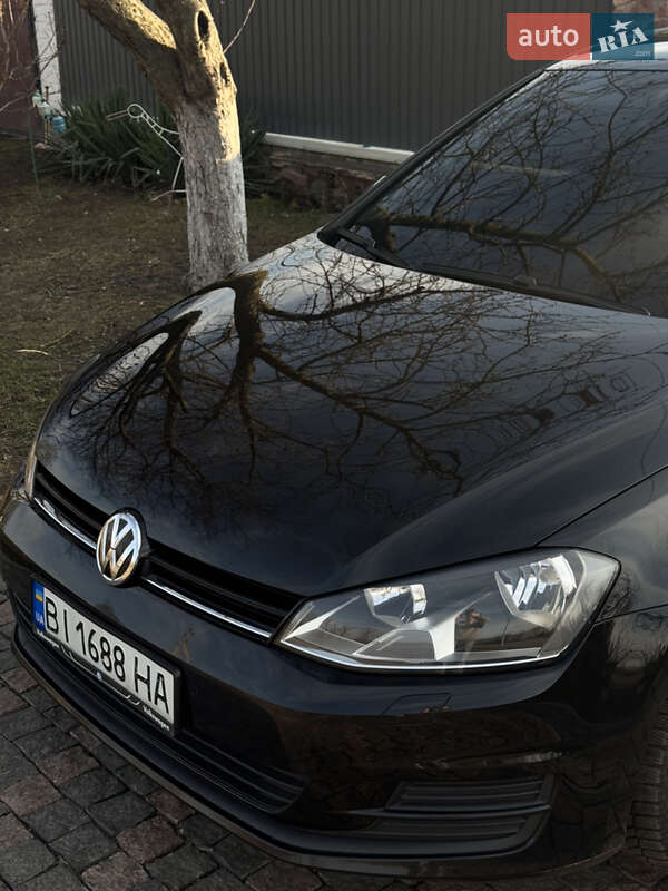 Хэтчбек Volkswagen Golf 2015 в Киеве фото 9 Хэтчбек Volkswagen Golf 2015 в Киеве