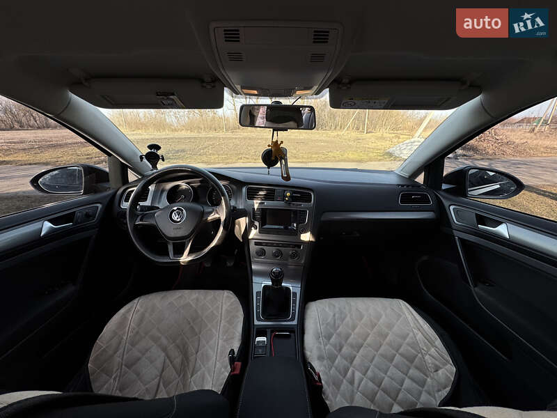 Хэтчбек Volkswagen Golf 2015 в Киеве фото 14 Хэтчбек Volkswagen Golf 2015 в Киеве