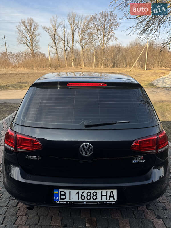 Хэтчбек Volkswagen Golf 2015 в Киеве фото 18 Хэтчбек Volkswagen Golf 2015 в Киеве