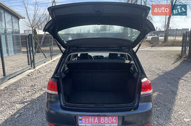 Хэтчбек Volkswagen Golf 2009 в Виннице