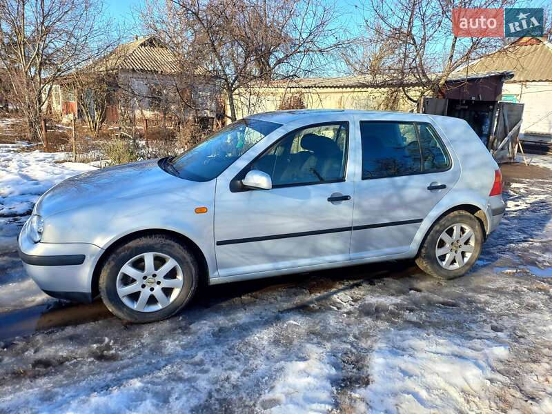 Хетчбек Volkswagen Golf 1998 в Полтаві