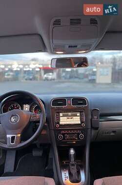 Универсал Volkswagen Golf 2012 в Ровно