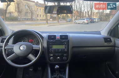 Хетчбек Volkswagen Golf 2004 в Львові