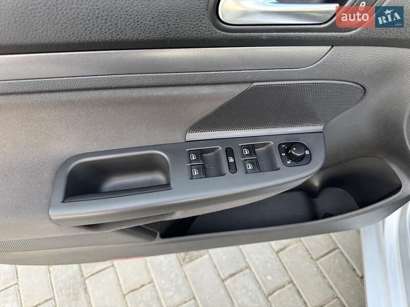 Универсал Volkswagen Golf 2007 в Виннице