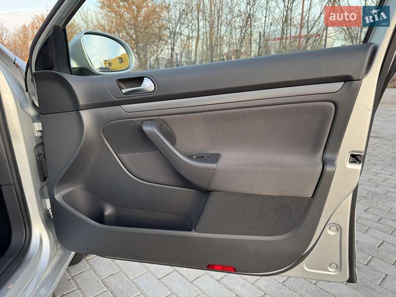 Универсал Volkswagen Golf 2007 в Виннице