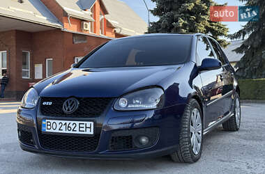 Хетчбек Volkswagen Golf 2004 в Кременці