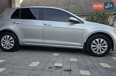 Хэтчбек Volkswagen Golf 2012 в Мукачево