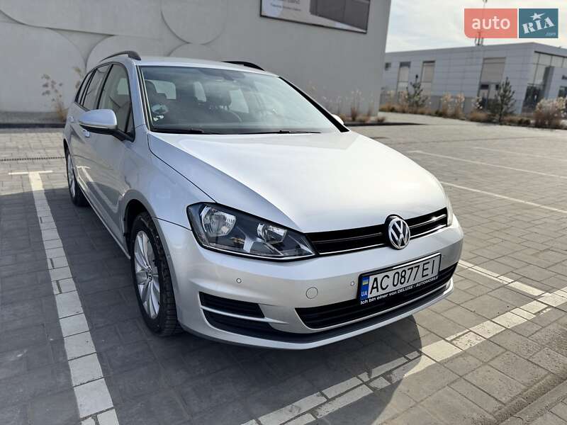 Універсал Volkswagen Golf 2016 в Луцьку