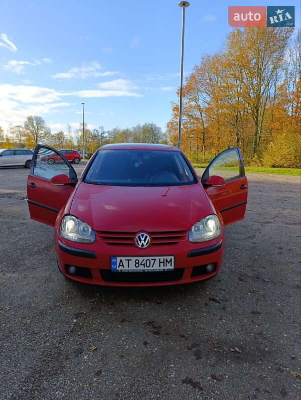 Volkswagen Golf 2004