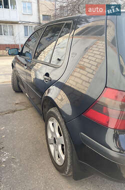 Хетчбек Volkswagen Golf 2001 в Кременчуці