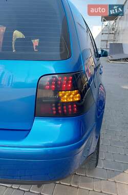 Хэтчбек Volkswagen Golf 1999 в Умани