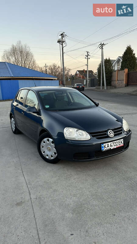 Хэтчбек Volkswagen Golf 2006 в Киеве