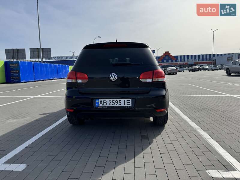 Хетчбек Volkswagen Golf 2012 в Вінниці
