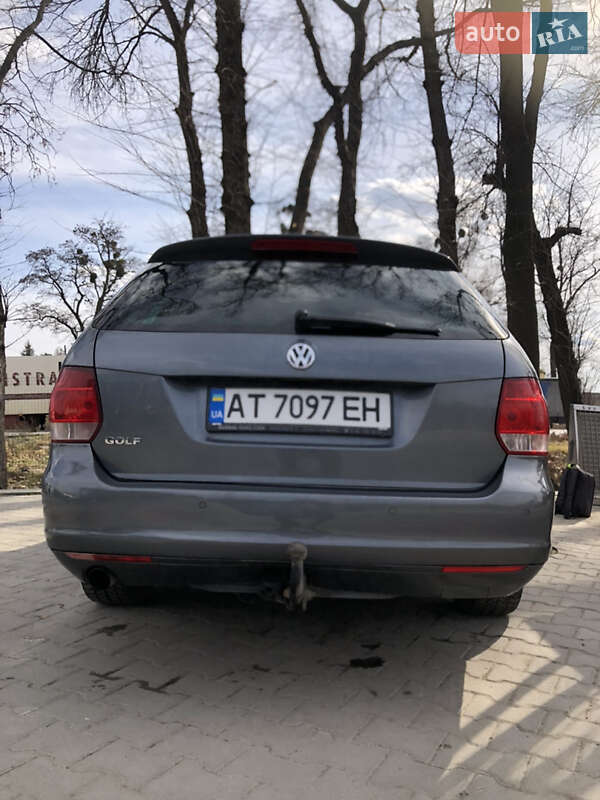 Універсал Volkswagen Golf 2010 в Львові