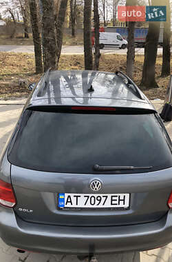 Універсал Volkswagen Golf 2010 в 