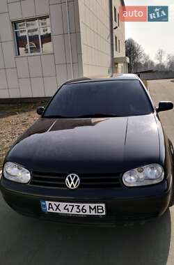 Хетчбек Volkswagen Golf 2001 в Сумах