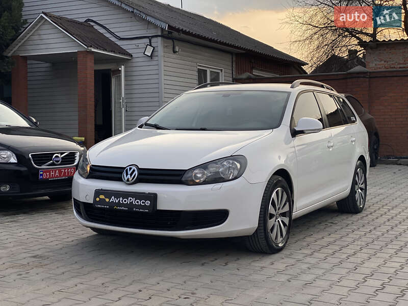 Универсал Volkswagen Golf 2011 в Луцке