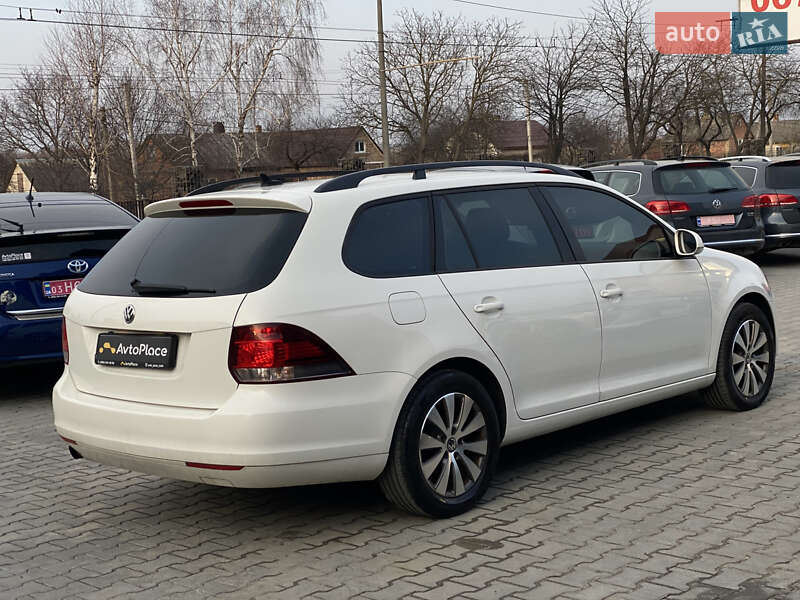 Универсал Volkswagen Golf 2011 в Луцке