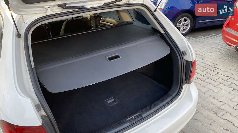 Универсал Volkswagen Golf 2011 в Луцке