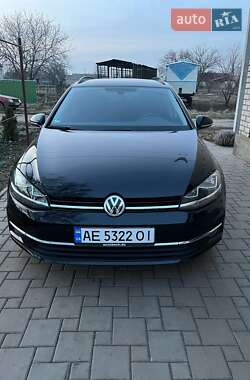 Универсал Volkswagen Golf 2017 в Покровском