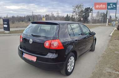 Хэтчбек Volkswagen Golf 2004 в Славуте