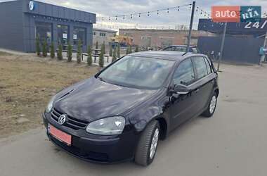 Хэтчбек Volkswagen Golf 2004 в Славуте