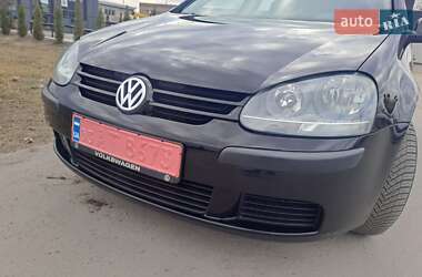 Хэтчбек Volkswagen Golf 2004 в Славуте