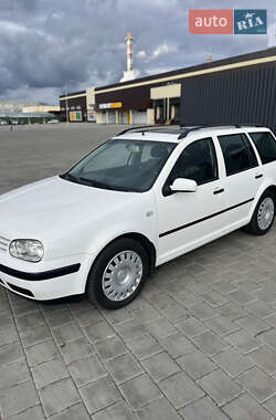 Універсал Volkswagen Golf 2005 в Черкасах