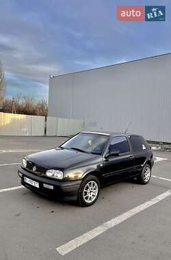 Хэтчбек Volkswagen Golf 1994 в Полтаве