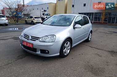 Хетчбек Volkswagen Golf 2009 в Києві