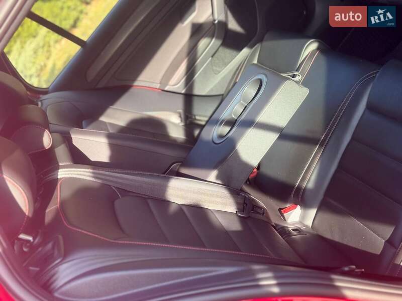 Хетчбек Volkswagen Golf 2019 в Києві