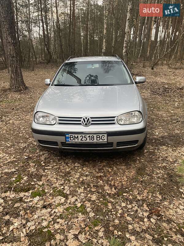 Універсал Volkswagen Golf 2005 в Охтирці