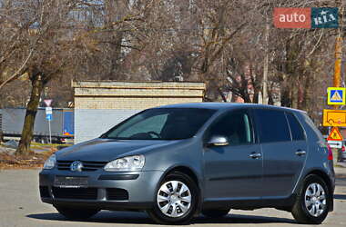 Хетчбек Volkswagen Golf 2006 в Дніпрі