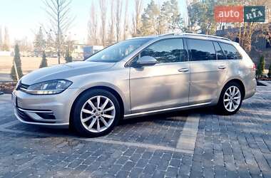 Універсал Volkswagen Golf 2017 в 