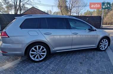 Универсал Volkswagen Golf 2017 в Киеве
