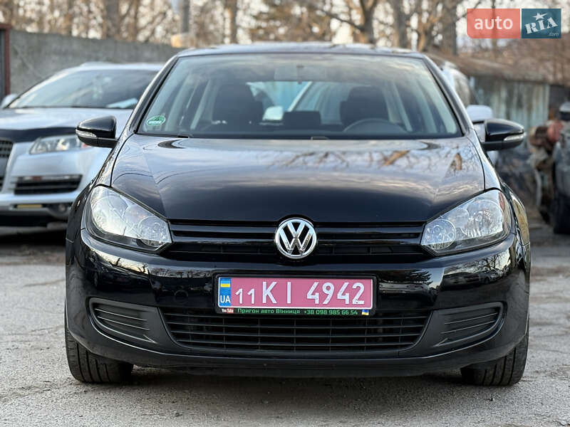 Хэтчбек Volkswagen Golf 2010 в Виннице