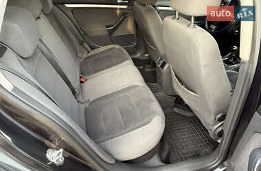 Универсал Volkswagen Golf 2009 в 