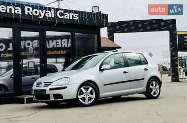 Хетчбек Volkswagen Golf 2004 в Харкові