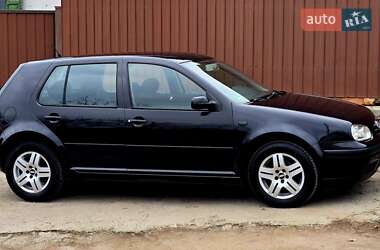 Хетчбек Volkswagen Golf 2002 в Полтаві