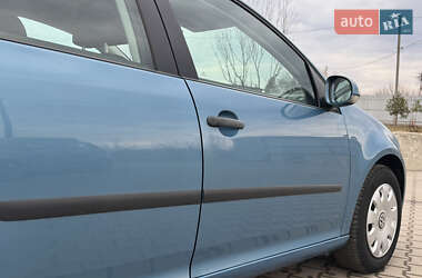 Хэтчбек Volkswagen Golf 2006 в Лубнах