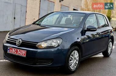 Хетчбек Volkswagen Golf 2010 в Рівному