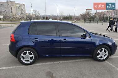 Хэтчбек Volkswagen Golf 2006 в Запорожье