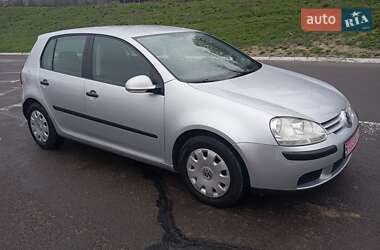 Хетчбек Volkswagen Golf 2004 в Луцьку