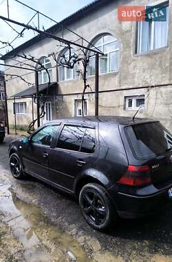 Хетчбек Volkswagen Golf 2000 в Ужгороді