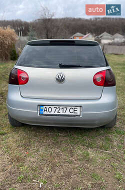 Хэтчбек Volkswagen Golf 2007 в 