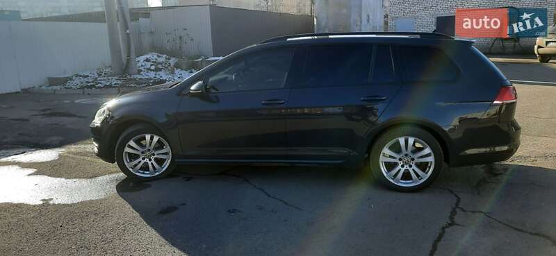 Универсал Volkswagen Golf 2014 в Кривом Роге