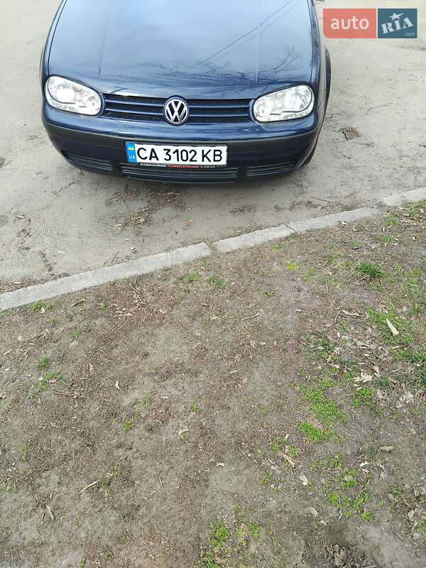 Хэтчбек Volkswagen Golf 2000 в Новомосковске