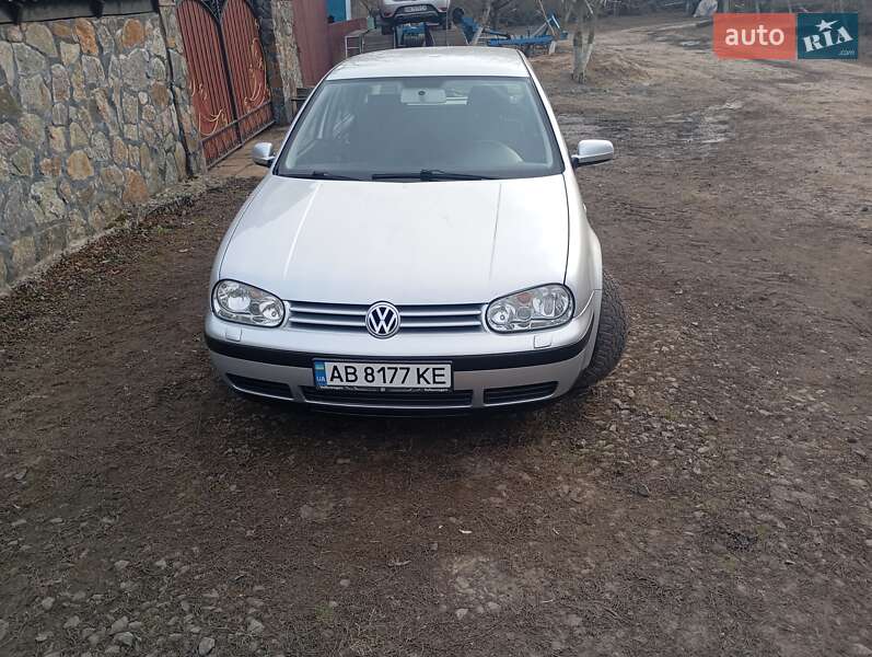 Volkswagen Golf 2001